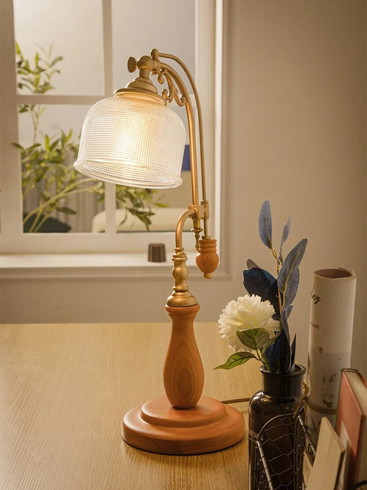 Lámpara de mesa clásica Vintage de diseño francés LED E27 Base de madera luces de escritorio de vidrio decoración del hogar dormitorio mesita de noche mesa de centro barra de estudio
